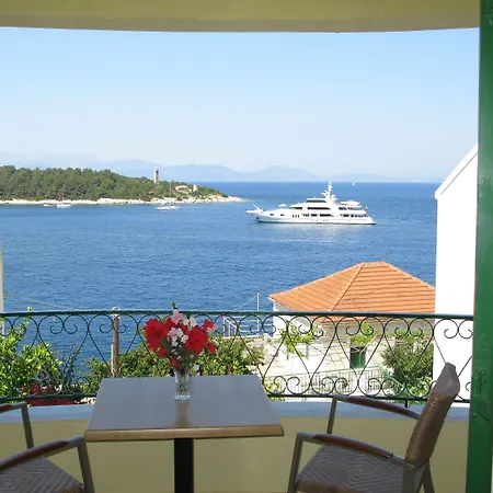 Lägenhetshotell Stella 3*